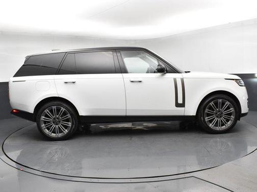 2023 Land Rover Range Rover P400 SE