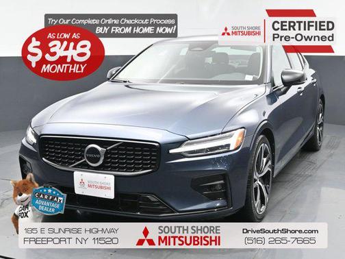 2024 Volvo S60 B5 Core Dark Theme