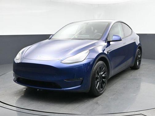 2022 Tesla Model Y Long Range Dual Motor All-Wheel Drive