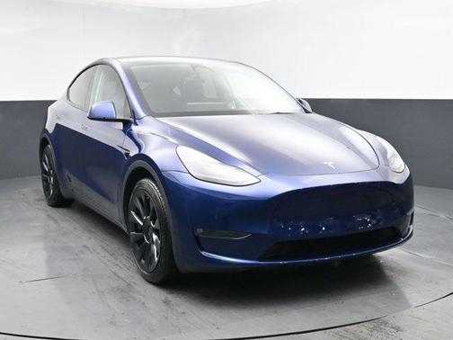 2022 Tesla Model Y Long Range Dual Motor All-Wheel Drive