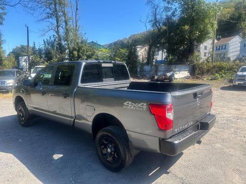 2017 Nissan Titan XD S