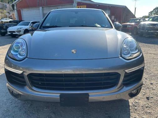 2016 Porsche Cayenne S
