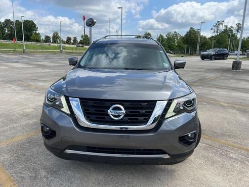 2017 Nissan Pathfinder Platinum
