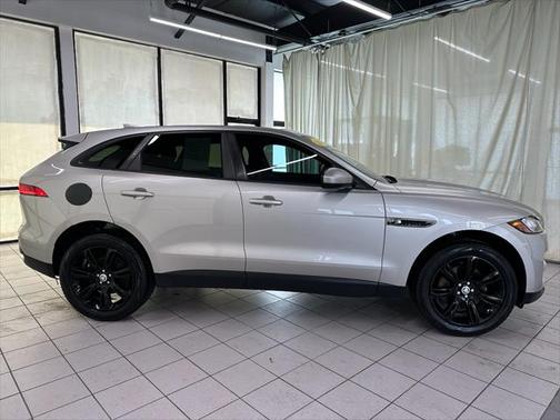 2017 Jaguar F-PACE 35t Premium