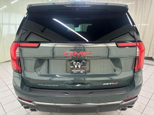 2026 GMC Yukon 4WD AT4