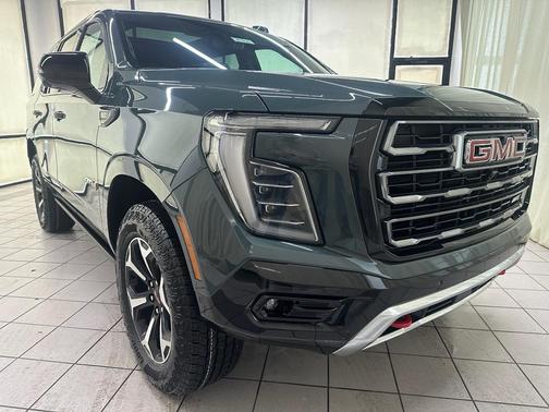 2026 GMC Yukon 4WD AT4