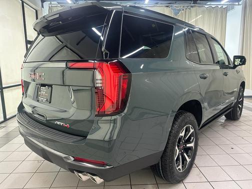 2026 GMC Yukon 4WD AT4