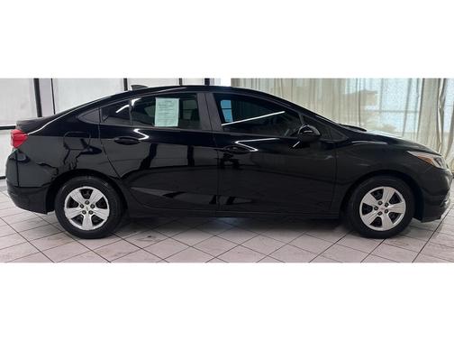 2017 Chevrolet Cruze LS