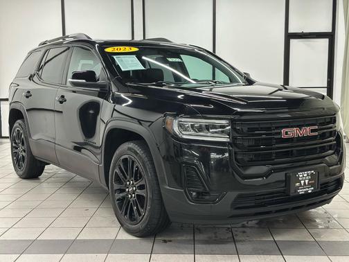 2023 GMC Acadia SLT