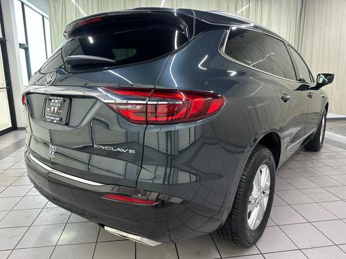 2018 Buick Enclave Essence