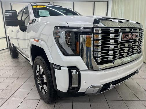 2025 GMC Sierra 3500 Denali