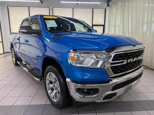 Hydro Blue Pearlcoat 2022 RAM 1500 Big Horn/Lone Star