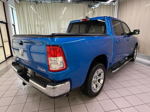 Hydro Blue Pearlcoat 2022 RAM 1500 Big Horn/Lone Star