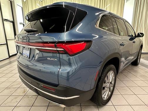 2025 Buick Enclave Preferred FWD