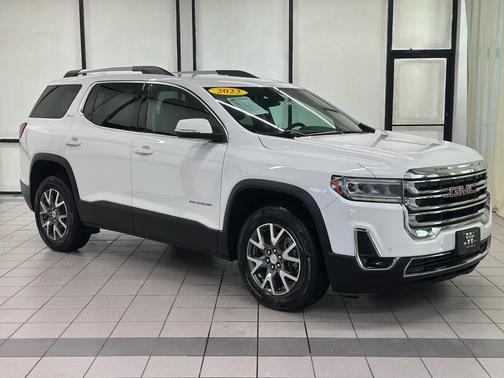 2023 GMC Acadia AWD SLT