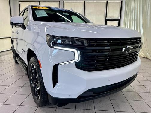 2023 Chevrolet Tahoe 4WD RST