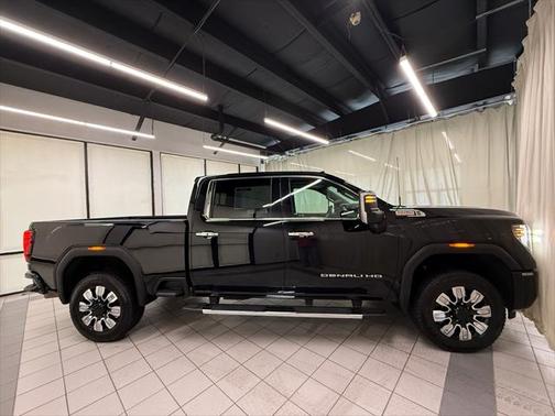 2024 GMC Sierra 2500 Denali