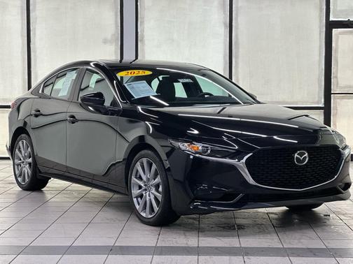 2025 Mazda Mazda3 FWD w/Preferred Package