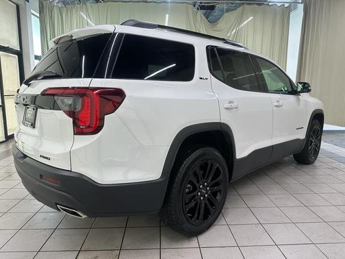 Summit White 2023 GMC Acadia AWD SLT