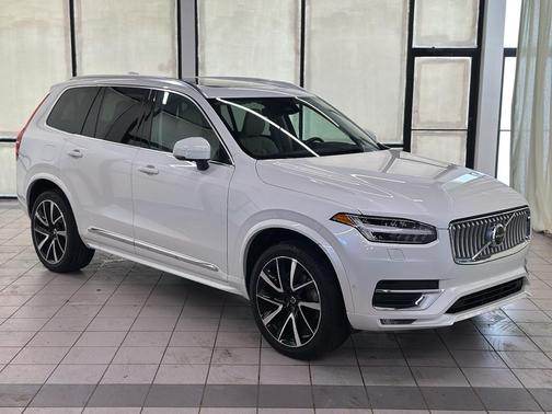 2024 Volvo XC90 B6 Plus Bright Theme 7-Seater