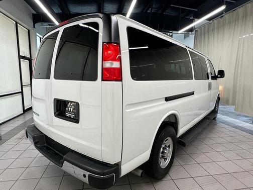 Summit White 2025 Chevrolet Express 3500 RWD 3500 Extended Wheelbase LT
