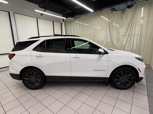Summit White 2022 Chevrolet Equinox FWD RS