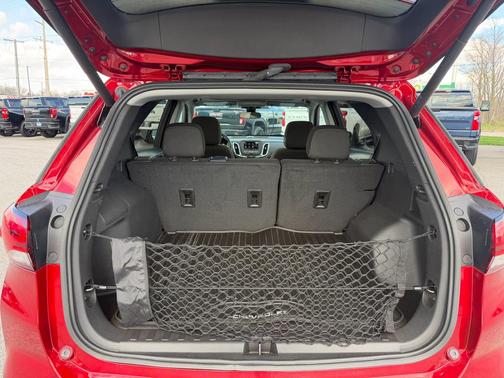 Radiant Red Tintcoat 2023 Chevrolet Equinox 1LT