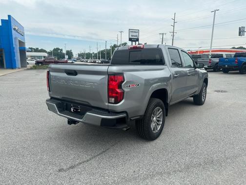 Sterling Gray Metallic 2026 Chevrolet Colorado LT