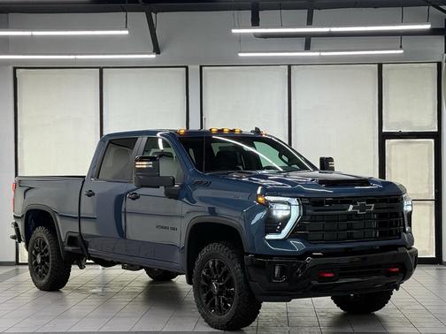 Lakeshore Blue Metallic 2026 Chevrolet Silverado 2500 LT