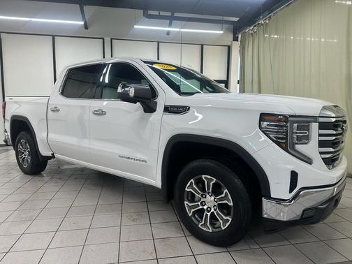 2025 GMC Sierra 1500 SLT