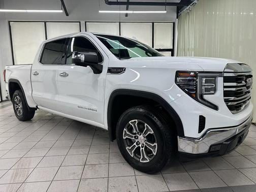 2025 GMC Sierra 1500 SLT