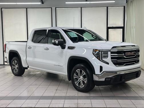 2025 GMC Sierra 1500 SLT