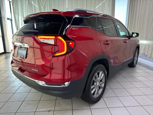 2024 GMC Terrain SLT