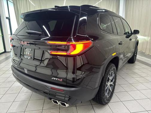 2025 GMC Acadia AWD AT4