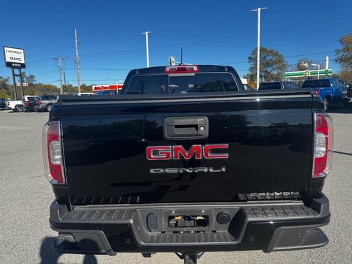 2022 GMC Canyon Denali