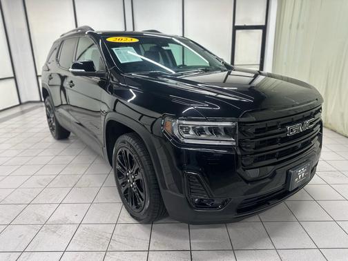 2023 GMC Acadia AWD SLT