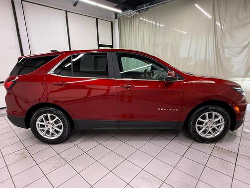 Radiant Red Tintcoat 2024 Chevrolet Equinox 1LT