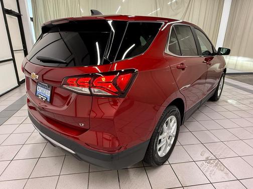 Radiant Red Tintcoat 2024 Chevrolet Equinox 1LT