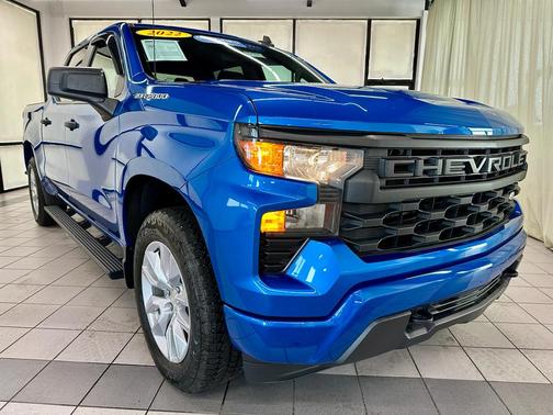 2022 Chevrolet Silverado 1500 Custom