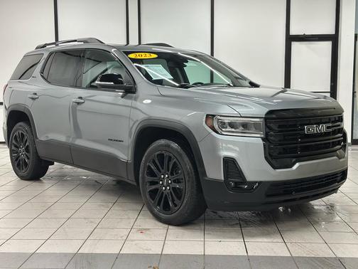 2023 GMC Acadia SLT