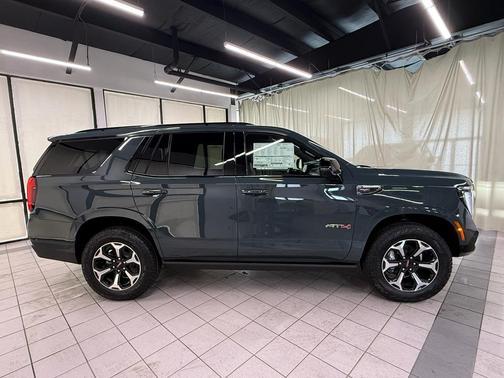 Midnight Pine 2026 GMC Yukon 4WD AT4