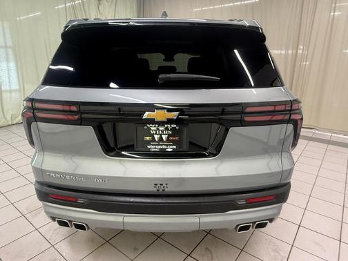 Sterling Gray Metallic 2025 Chevrolet Traverse LT