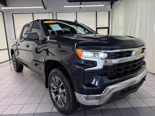 Dark Ash Metallic 2024 Chevrolet Silverado 1500 LT