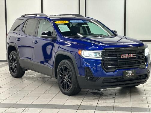 2023 GMC Acadia AWD SLT