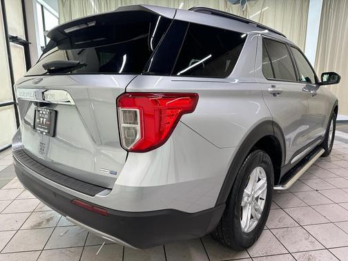 Iconic Silver Metallic 2020 Ford Explorer XLT