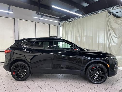Black 2025 Chevrolet Blazer 2LT