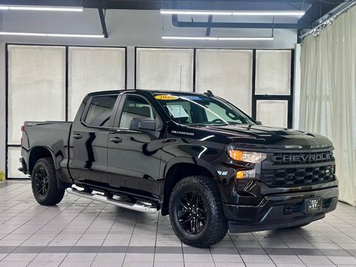2025 Chevrolet Silverado 1500 Custom
