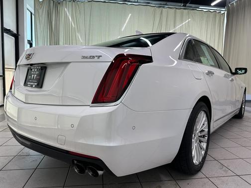 2018 Cadillac CT6 2.0L Turbo Luxury