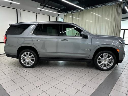 2024 Chevrolet Tahoe 4WD High Country