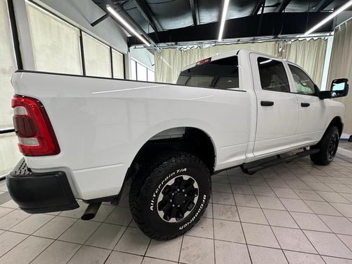 2024 RAM 2500 Tradesman Crew Cab 4x4 6'4' Box